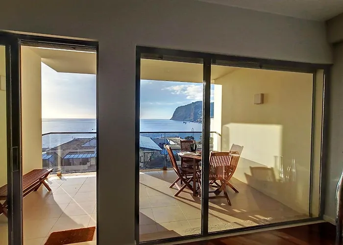 Sunset Bay By Lovelystay Apartment