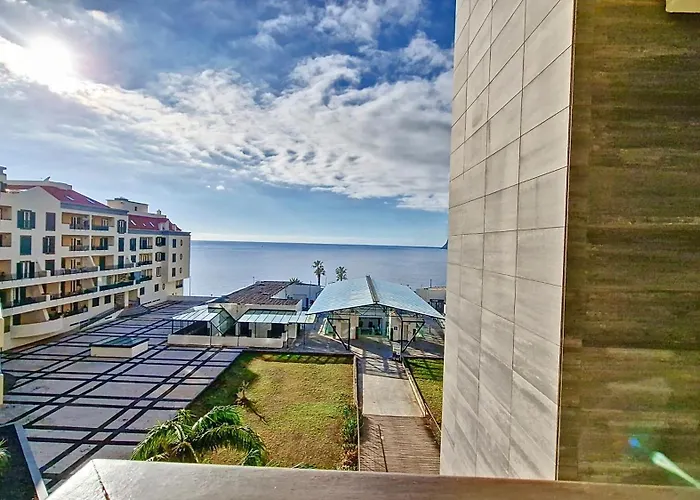 Sunset Bay By Lovelystay Apartment *