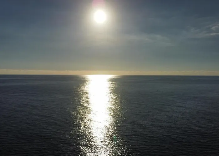 Sunset Bay By Lovelystay Apartment *